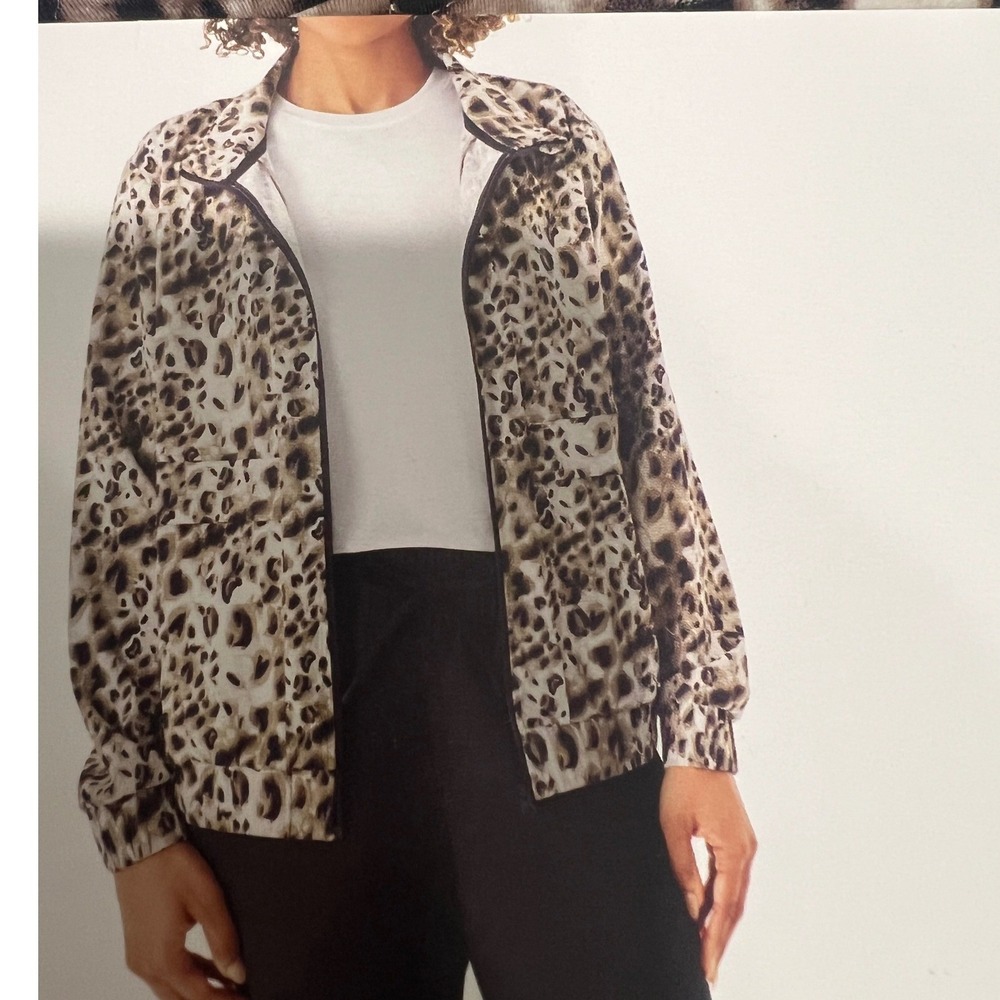 Member's Mark Womens Travel Jacket Leopard Print Full Zip Small NWT Animal Print